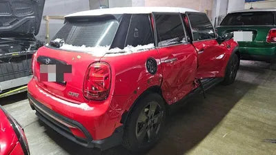 2022 MINI Cooper VIN: