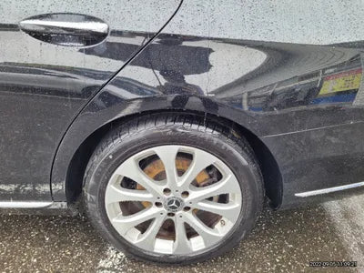 2019 Mercedes-Benz E 300 VIN: