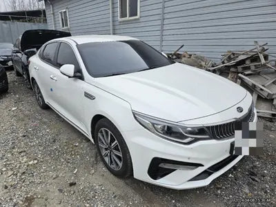 2018 Kia K5 VIN: