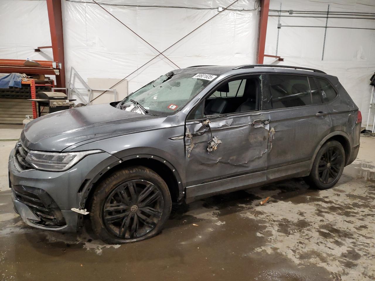 2022 VOLKSWAGEN TIGUAN SE R-LINE BLACK VIN:3VV8B7AX3NM095130