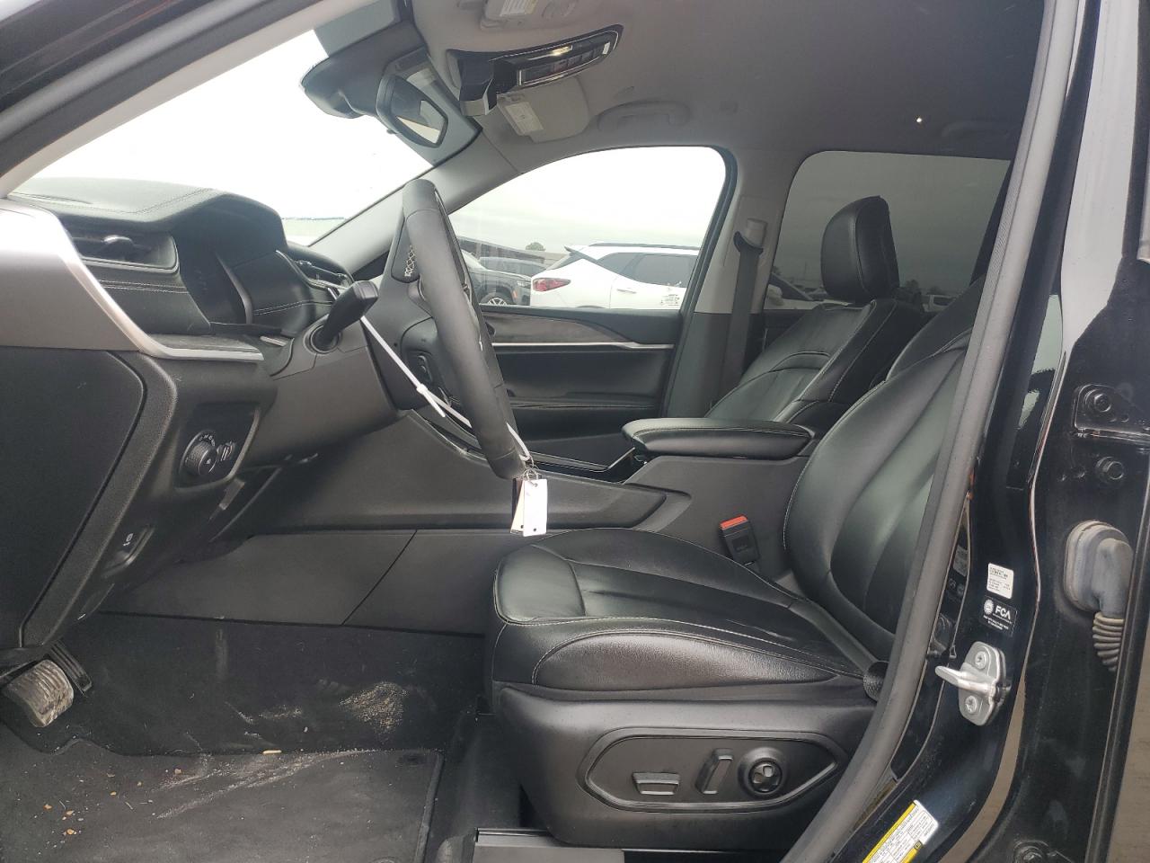 2023 JEEP GRAND CHEROKEE LIMITED VIN:1C4RJGBG1PC520871