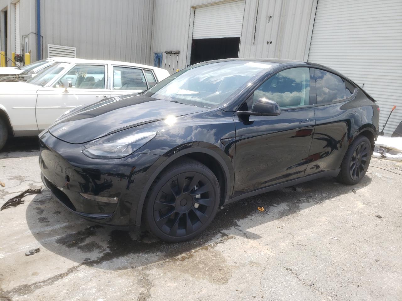 2023 TESLA MODEL Y  VIN:7SAYGAEE6PF775247