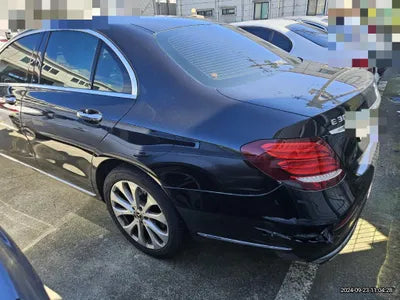 2017 Mercedes-Benz E 300 VIN: