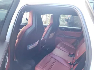 2021 Porsche Cayenne VIN: