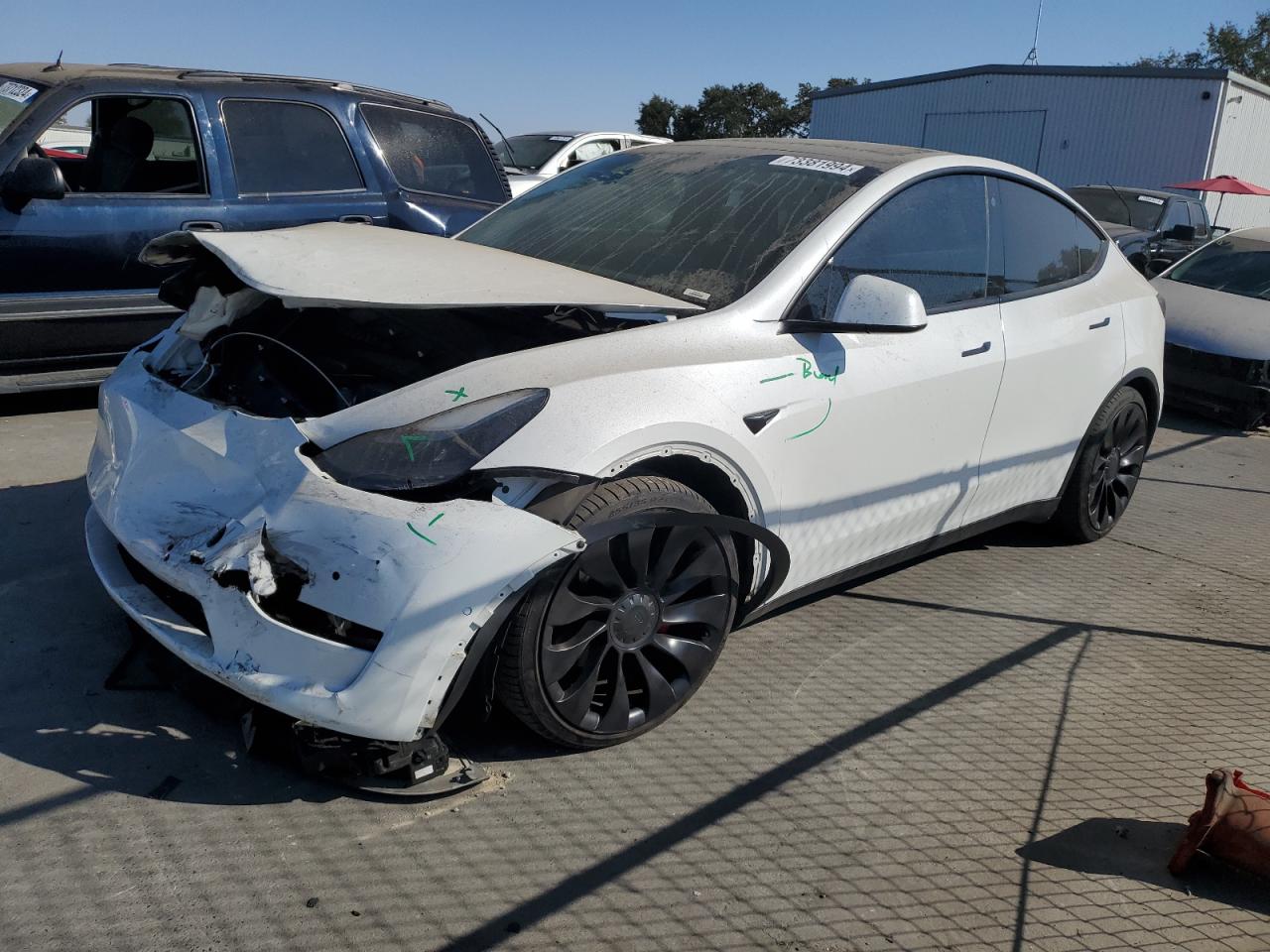 2022 TESLA MODEL Y  VIN:7SAYGDEF6NF400031