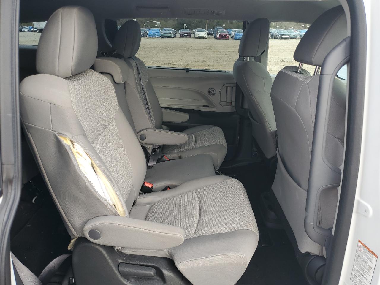 2022 TOYOTA SIENNA LE VIN:5TDKRKEC3NS116634