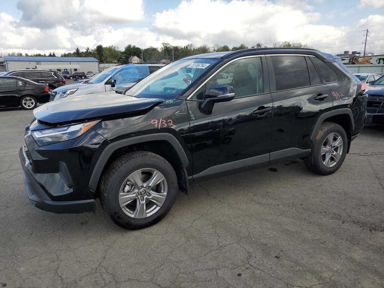 2024 TOYOTA RAV4 XLE VIN:2T3P1RFV9RC423933