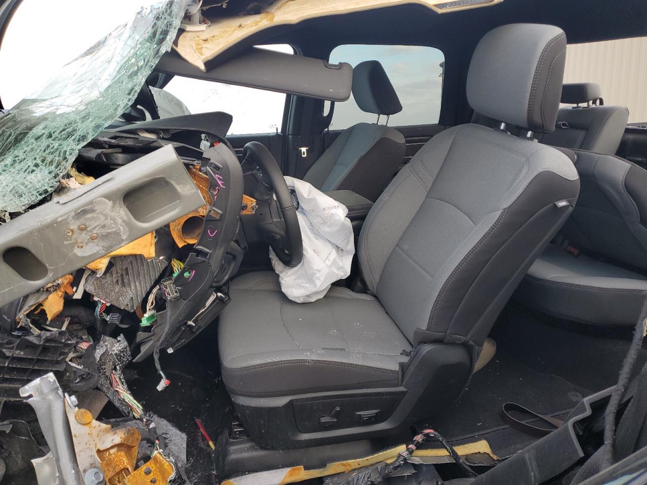 2024 RAM 2500 BIG HORN VIN:3C6UR5DJXRG323821