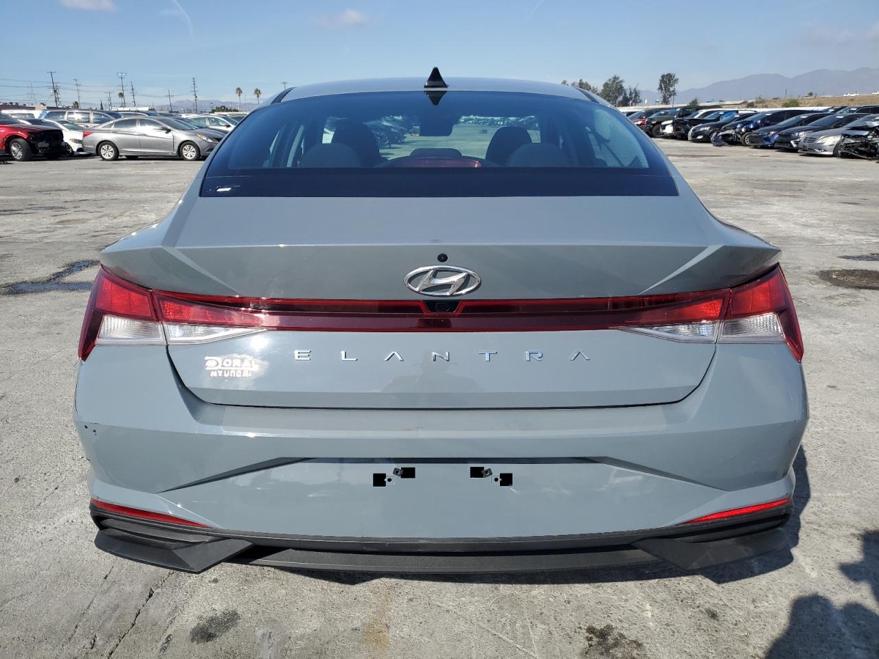 2022 HYUNDAI ELANTRA SEL VIN:KMHLM4AG5NU284449