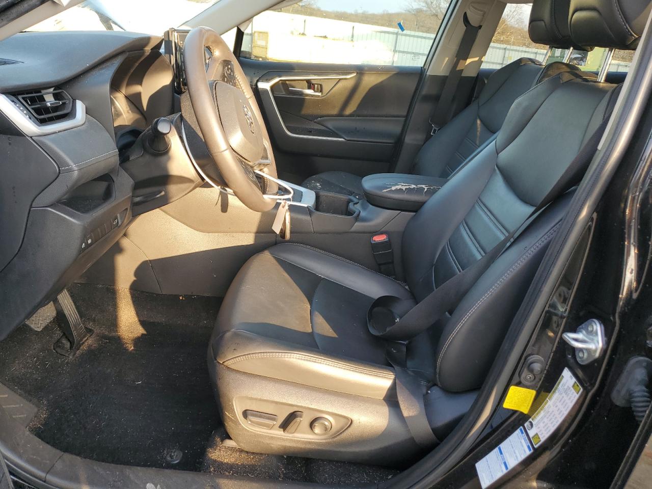 2022 TOYOTA RAV4 XLE PREMIUM VIN:4T3B6RFVXNU089397