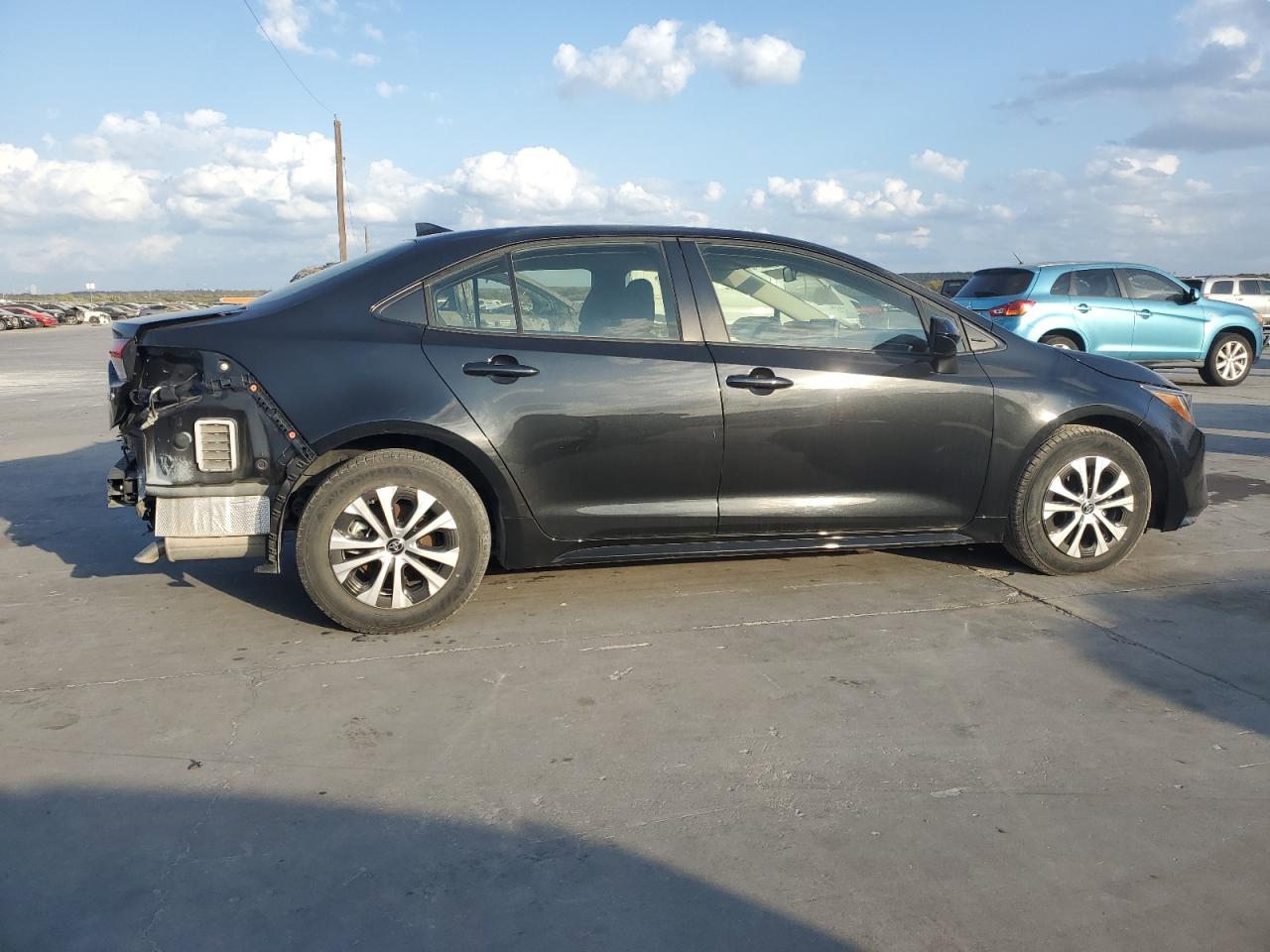 2022 TOYOTA COROLLA LE VIN:JTDEAMDE5NJ049390