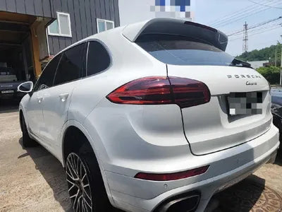 2015 Porsche Cayenne VIN: