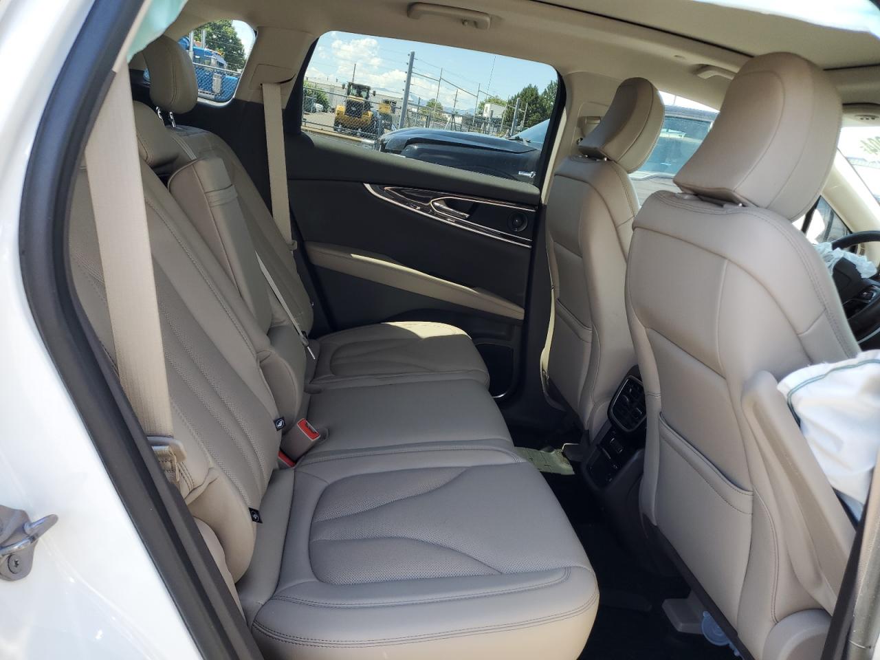 2022 LINCOLN NAUTILUS RESERVE VIN:2LMPJ8KPXNBL16046