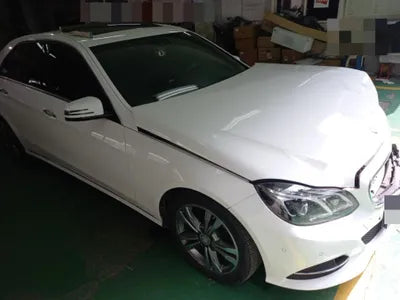 2015 Mercedes-Benz E 220 VIN: