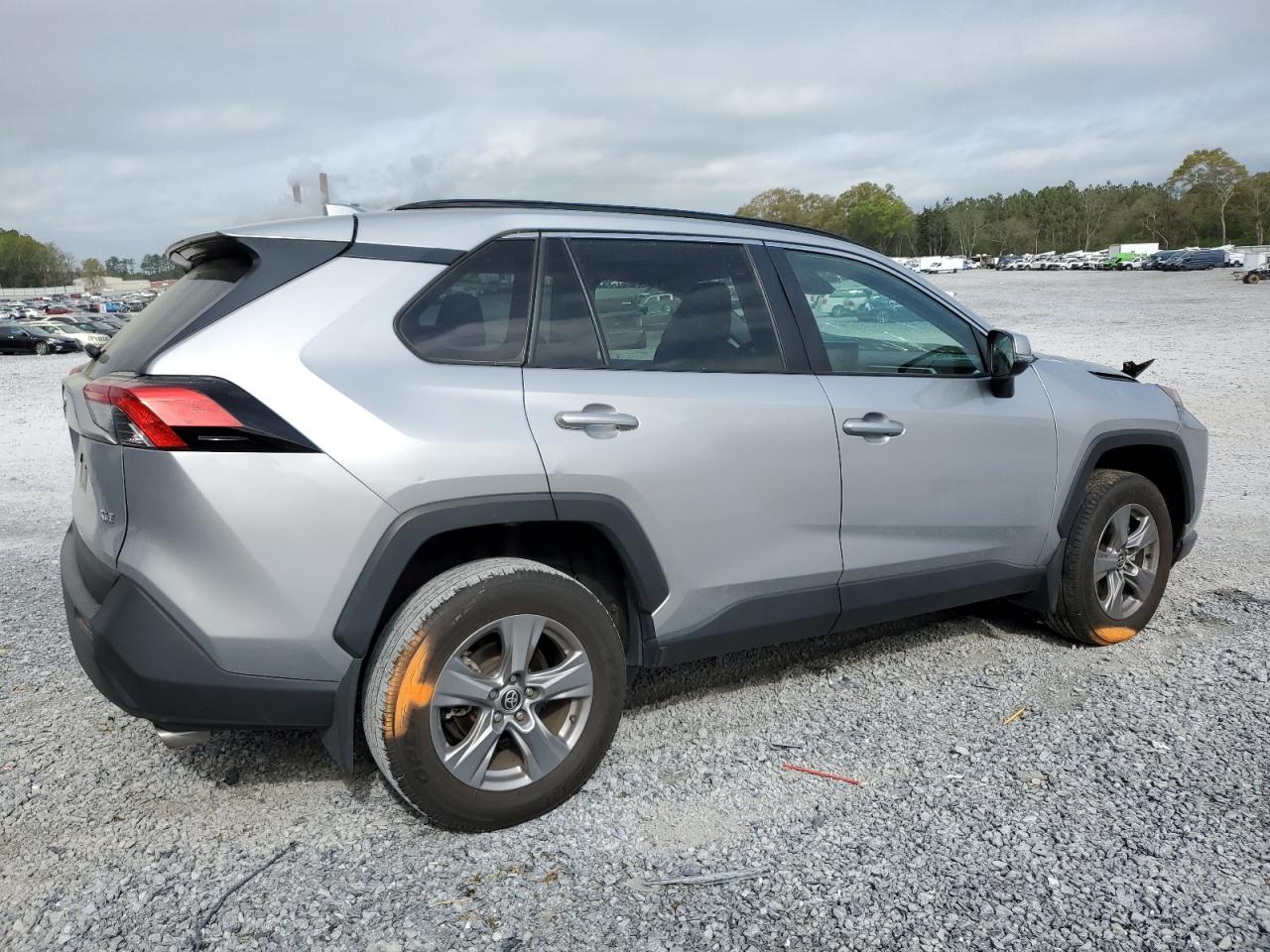 2022 TOYOTA RAV4 XLE VIN:2T3W1RFV9NC190755
