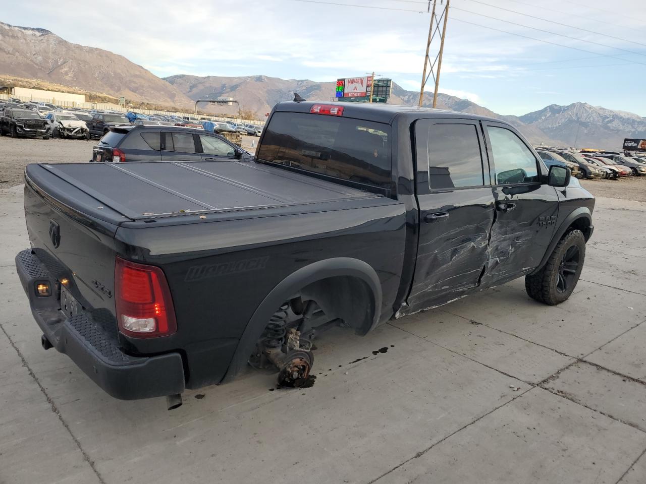 2022 RAM 1500 CLASSIC SLT VIN:1C6RR7LG6NS215772