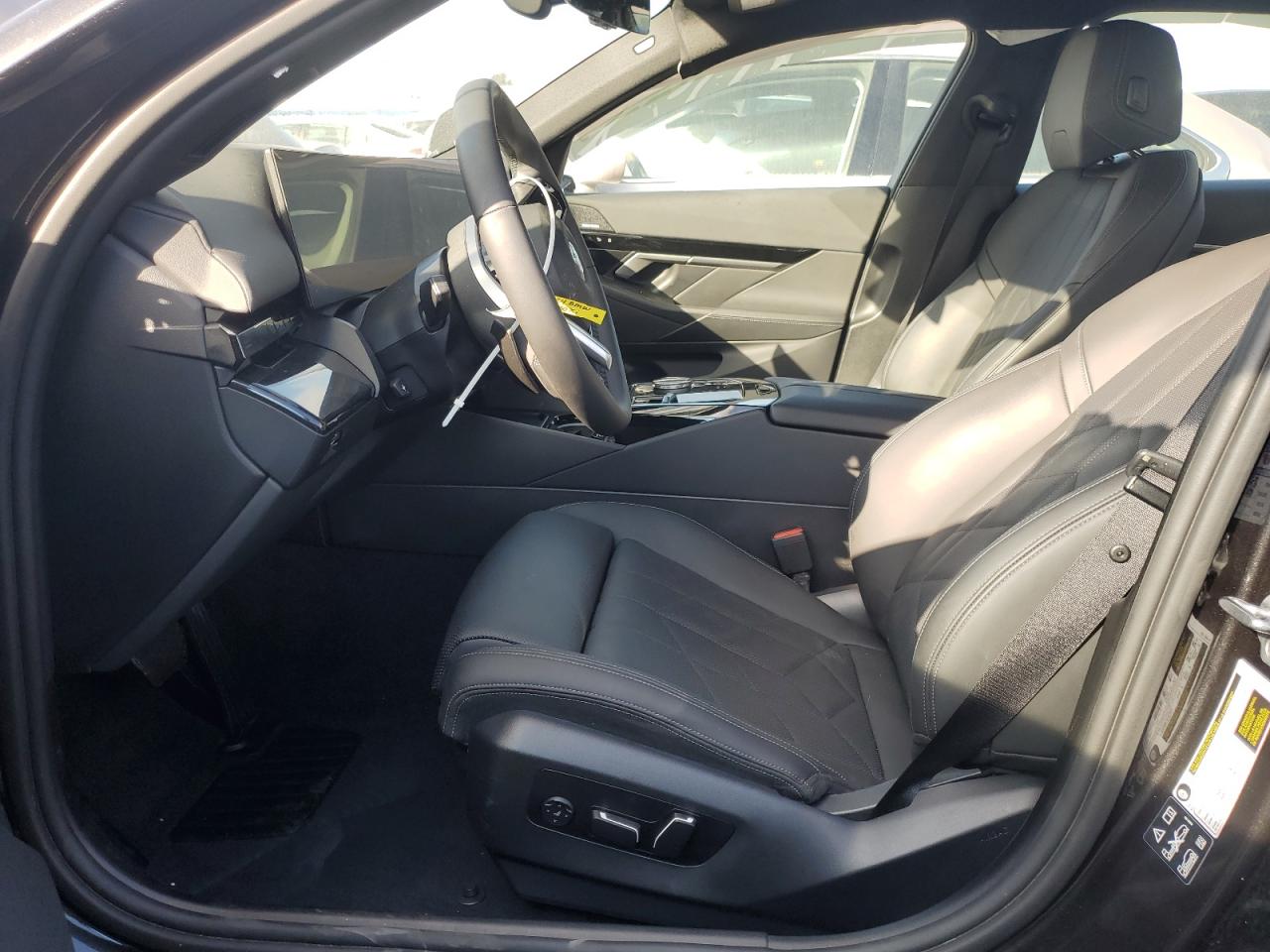 2024 BMW 530 XI VIN:WBA53FJ01RCS35854