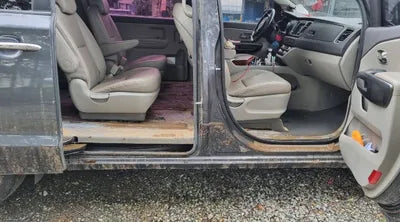 2017 Kia Carnival VIN: