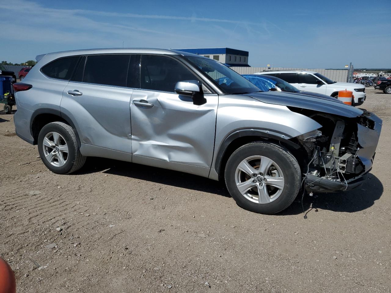 2022 TOYOTA HIGHLANDER L VIN:5TDZZRAH1NS134395