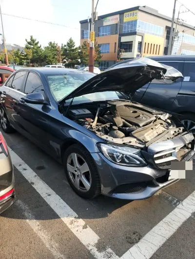 2015 Mercedes-Benz C 200 VIN: