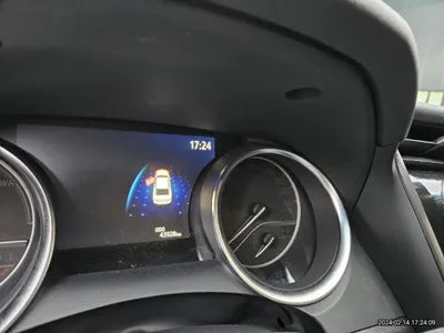 2020 Toyota Camry VIN: