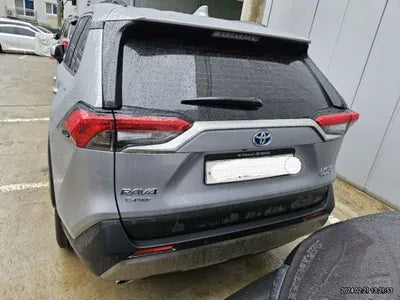 2021 Toyota RAV4 JTMW2RFV9MD516738 VIN:JTMW2RFV9MD516738