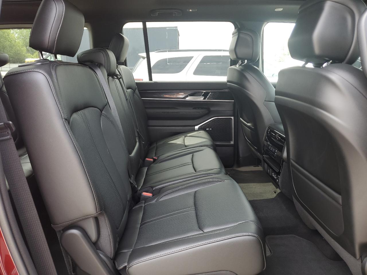 2024 JEEP WAGONEER SERIES I VIN:1C4SJVAPXRS118363