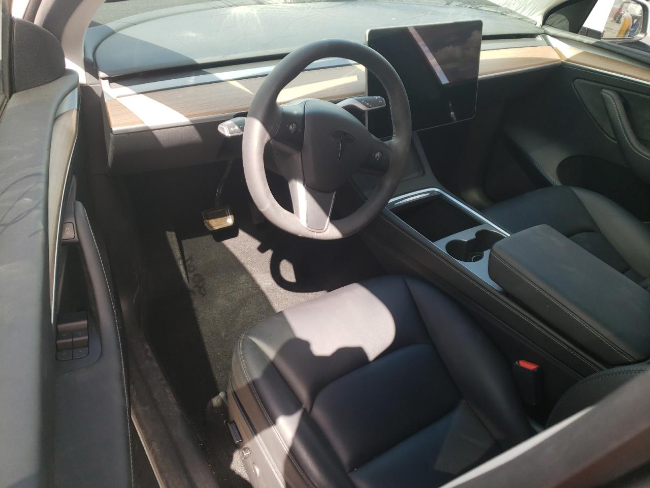 2023 TESLA MODEL Y  VIN:7SAYGDEE7PF815529