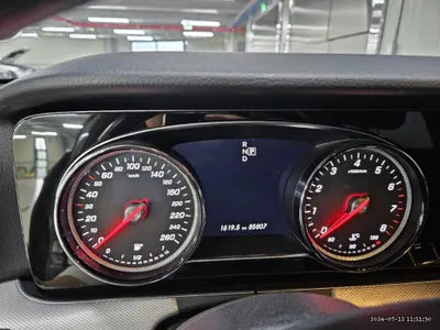 2017 Mercedes-Benz E 200 VIN: