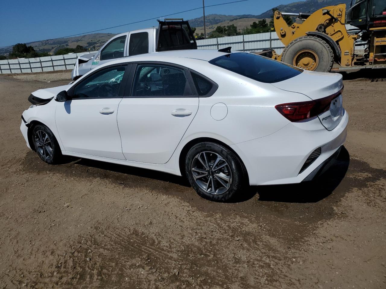 2023 KIA FORTE LX VIN:3KPF24AD9PE554295
