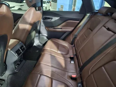 2016 Jaguar F-Pace VIN: