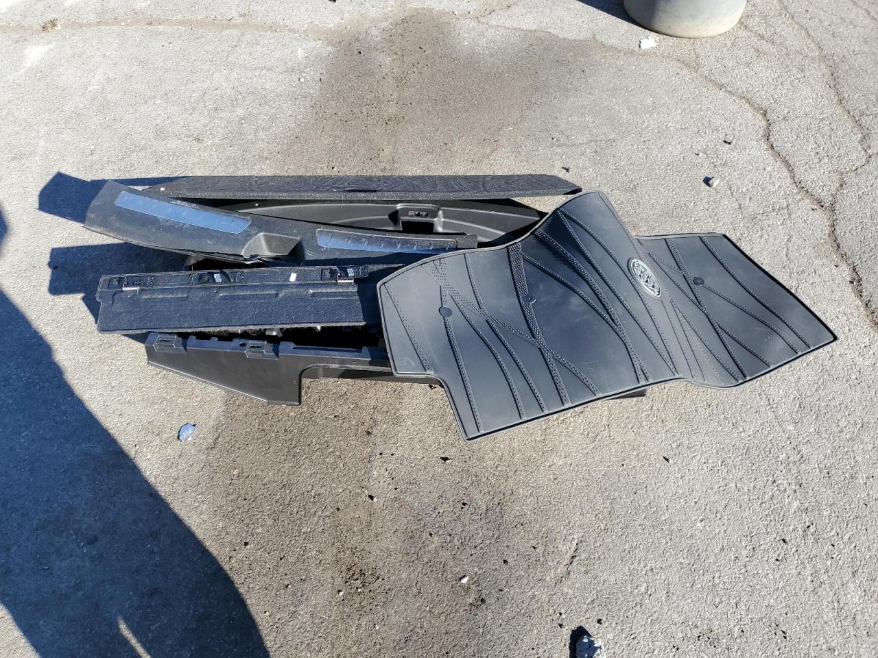 2023 BUICK ENCLAVE ESSENCE VIN:5GAEVAKW2PJ230059