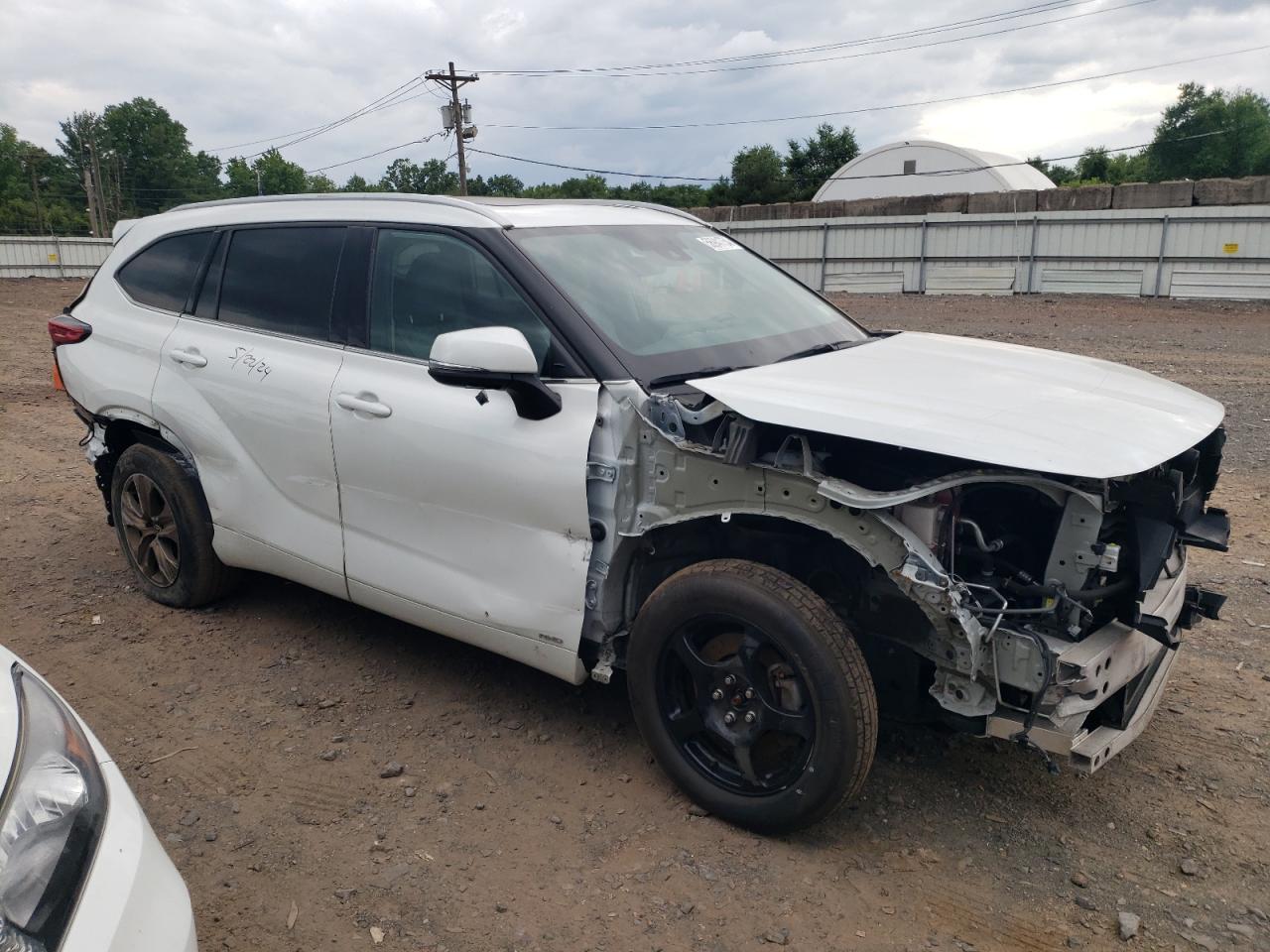 2022 TOYOTA HIGHLANDER HYBRID XLE VIN:5TDABRCH5NS543966