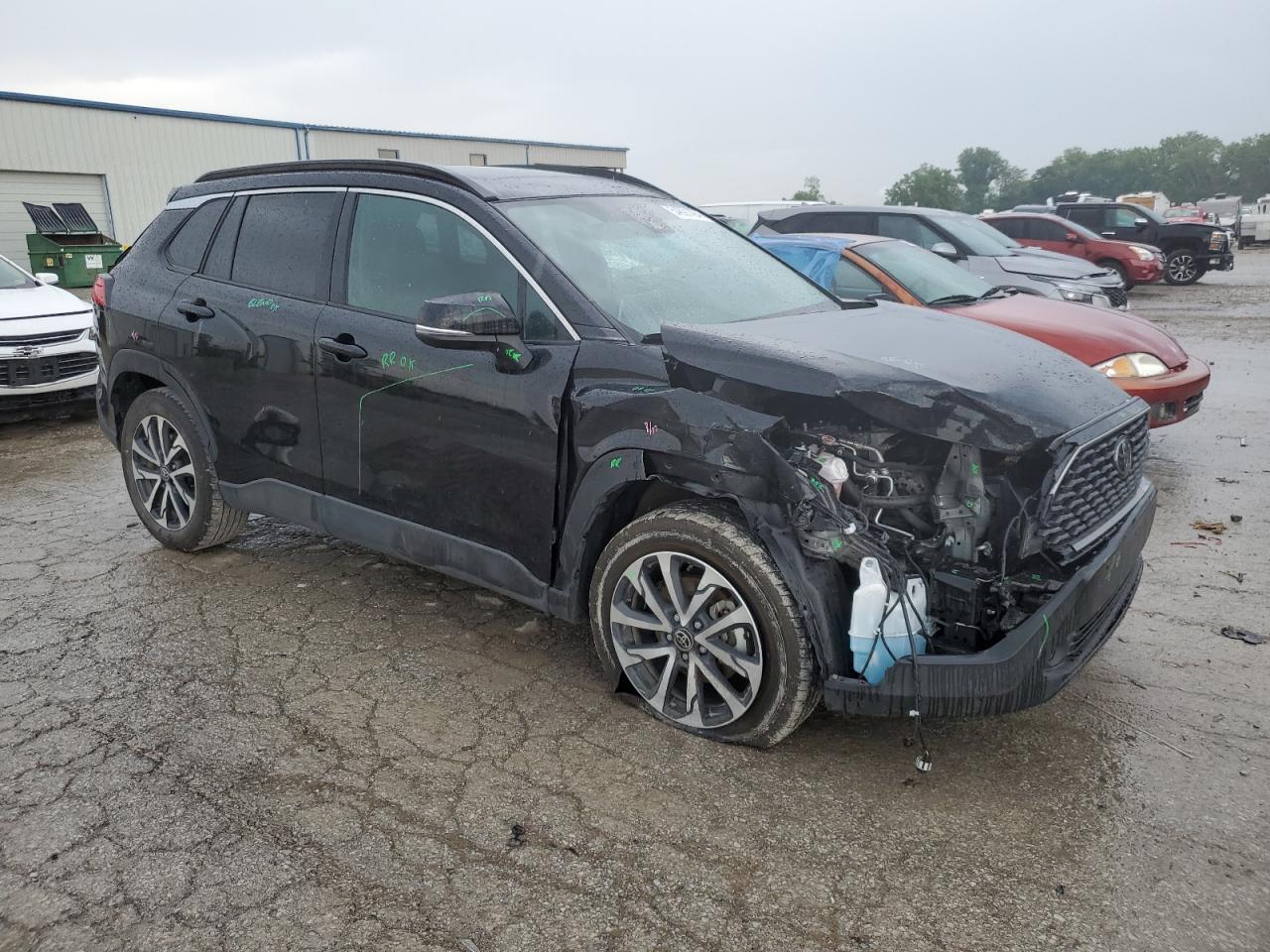 2022 TOYOTA COROLLA CROSS XLE VIN:7MUDAABG8NV031280