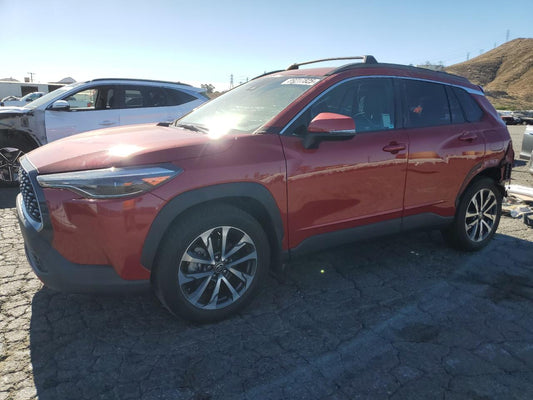 2022 TOYOTA COROLLA CROSS XLE VIN:7MUDAABG9NV024564