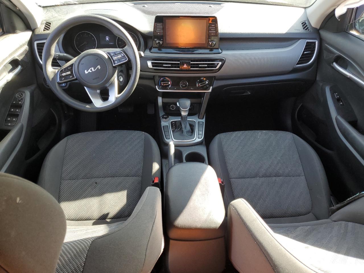 2023 KIA SELTOS LX VIN:1J4NF1GB4BD187900