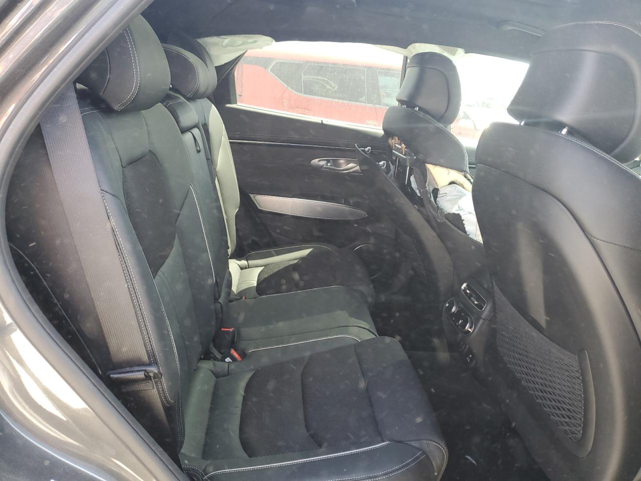 2023 GENESIS GV70 BASE VIN:KMUMADTB2PU094272