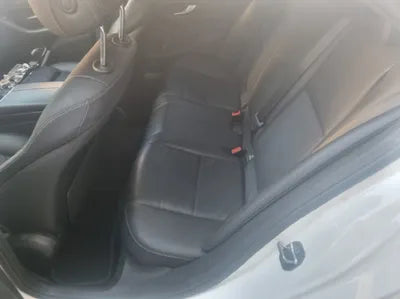 2018 Mercedes-Benz C 200 VIN: