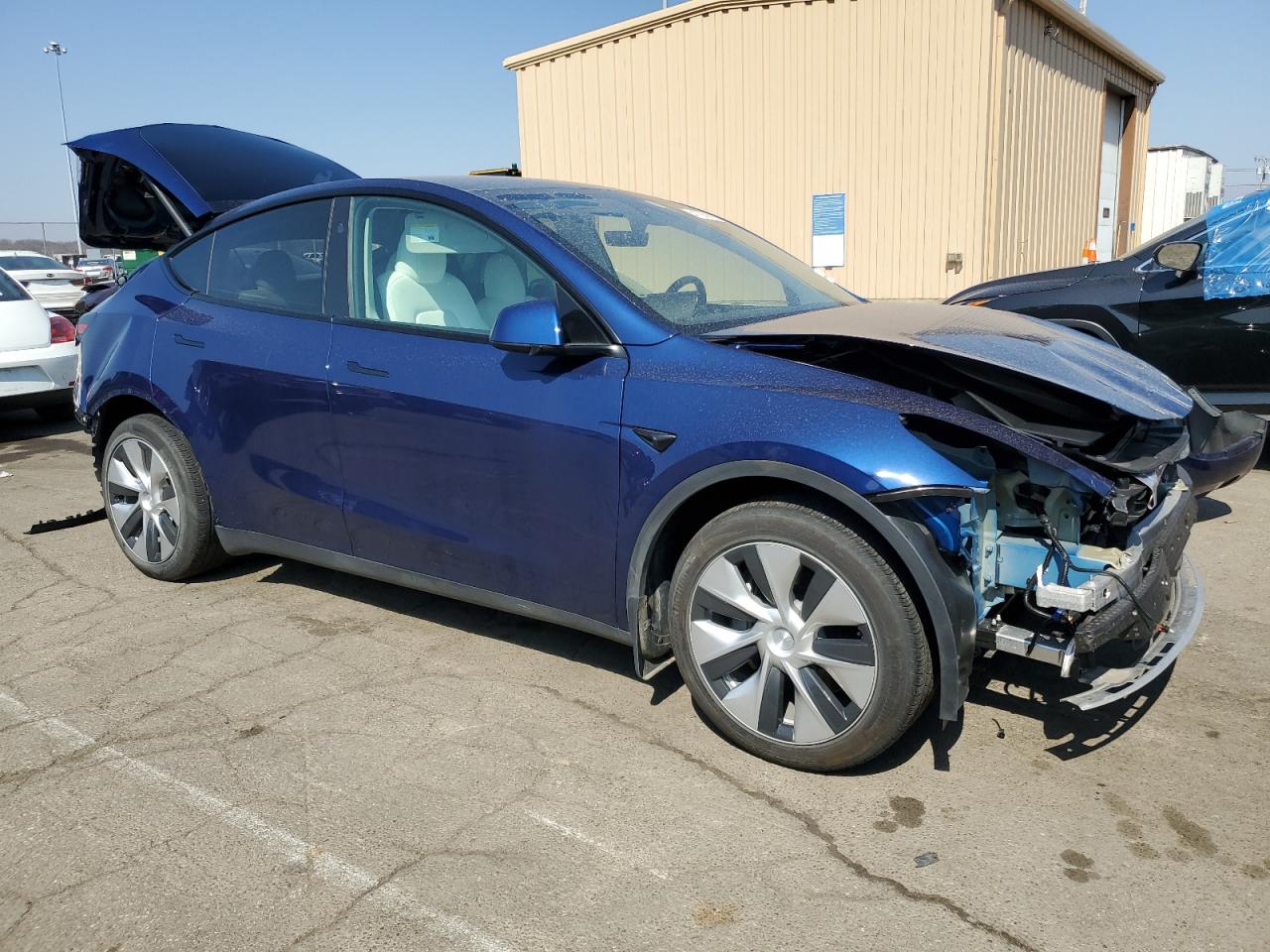 2023 TESLA MODEL Y  VIN:7SAYGDEE6PF809768