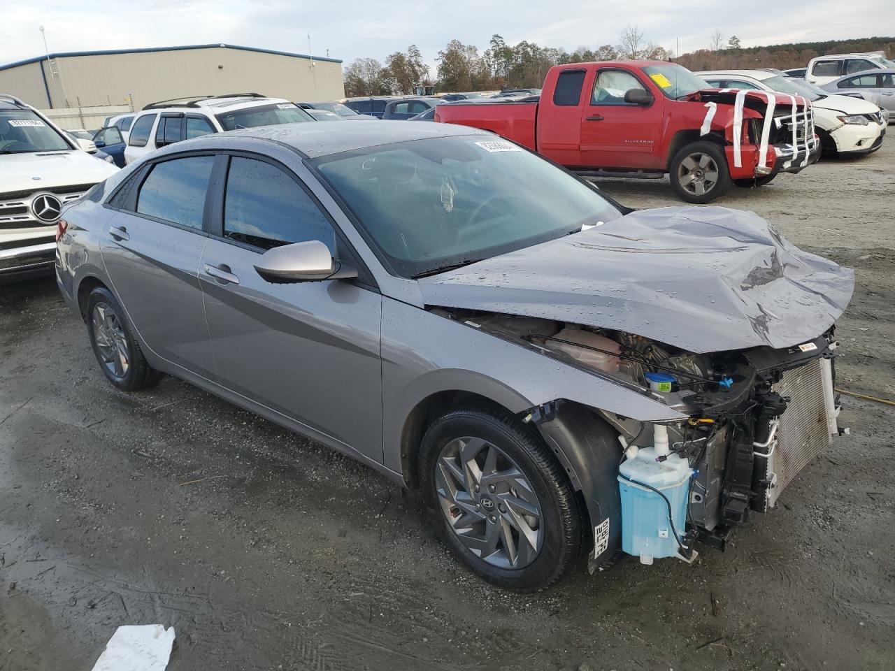 2024 HYUNDAI ELANTRA BLUE VIN:KMHLM4DJ4RU102480