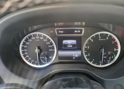 2017 Infiniti Q30 SJKCH53EXHA047744 VIN:SJKCH53EXHA047744