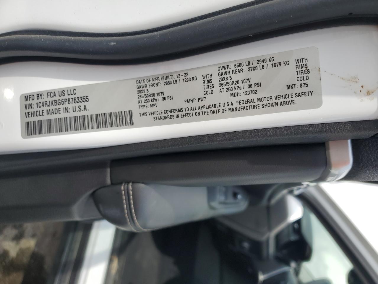 2023 JEEP GRAND CHEROKEE L LIMITED VIN:1C4RJKBG6P8763355