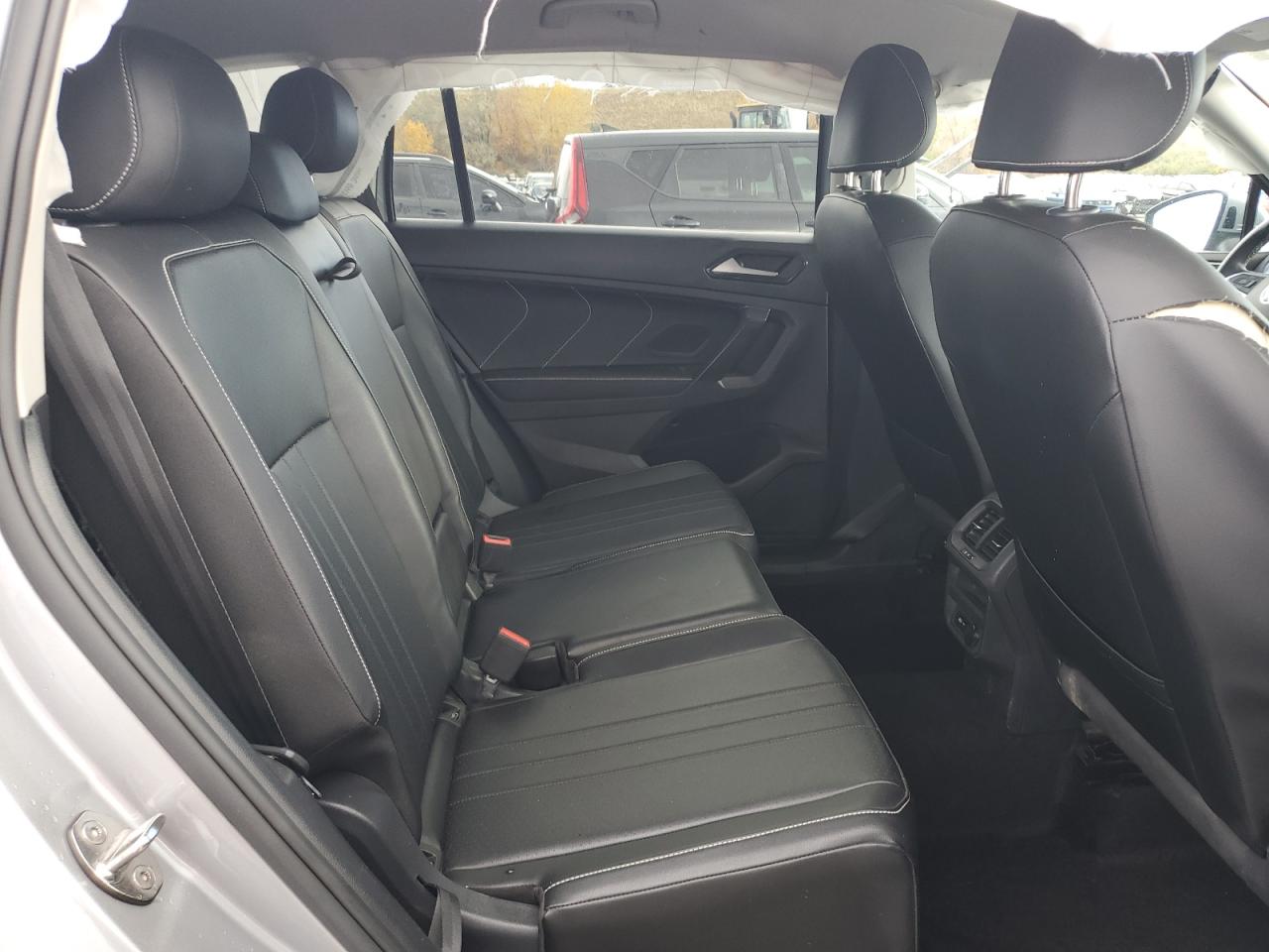 2022 VOLKSWAGEN TIGUAN SE VIN:3VV2B7AX1NM099084