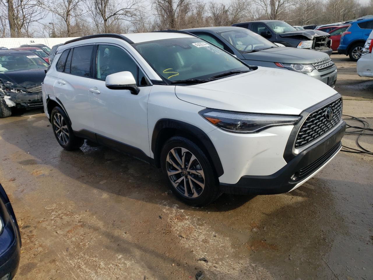 2022 TOYOTA COROLLA CROSS XLE VIN:7MUEAABG8NV023510