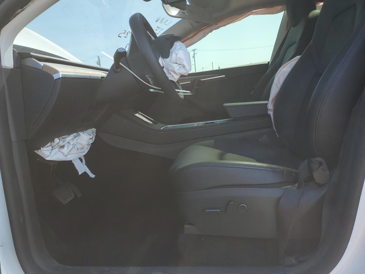 2024 TESLA MODEL Y  VIN:7SAYGDED8RF047909