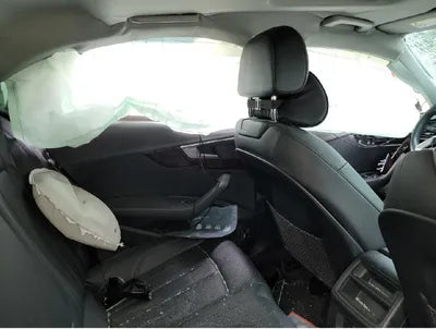 2016 Audi A4 KMWAUZZZF4XGA0635 VIN:KMWAUZZZF4XGA0635