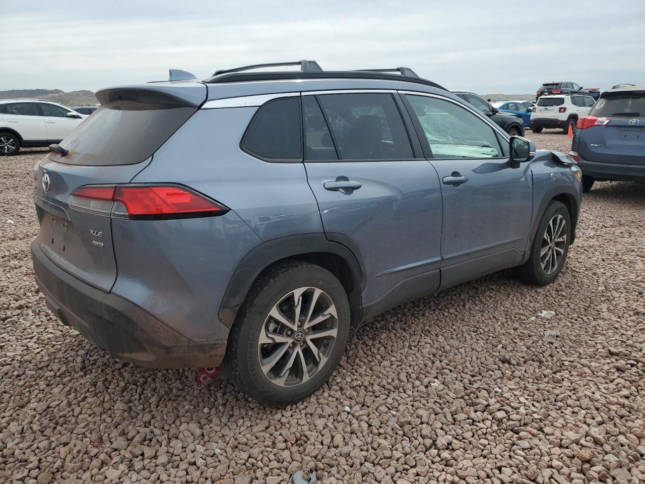 2022 TOYOTA COROLLA CROSS XLE VIN:7MUDAABG3NV038069