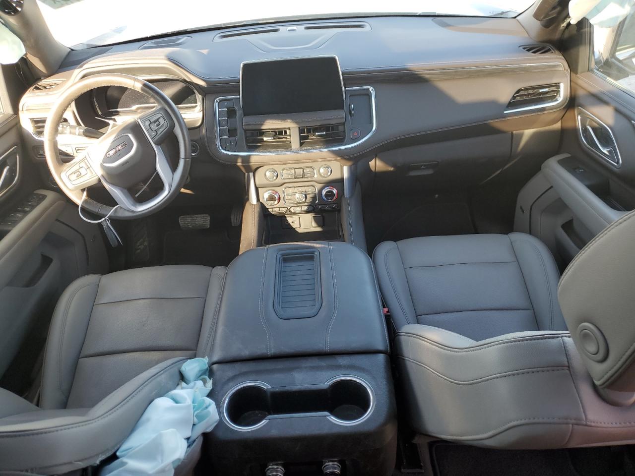 2022 GMC YUKON SLT VIN:1GKS2BKD1NR148972