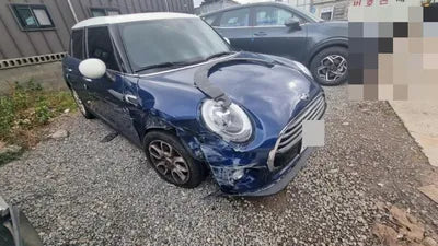 2018 MINI Cooper VIN: