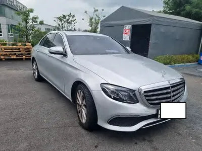 2018 Mercedes-Benz E 300 WDDZF4KB6JA331615 VIN:WDDZF4KB6JA331615